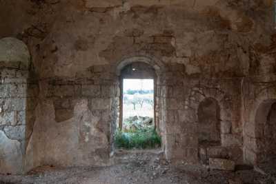 Masserie, torri, chiese millenarie: viaggio tra i dimenticati tesori di Lama San Giorgio